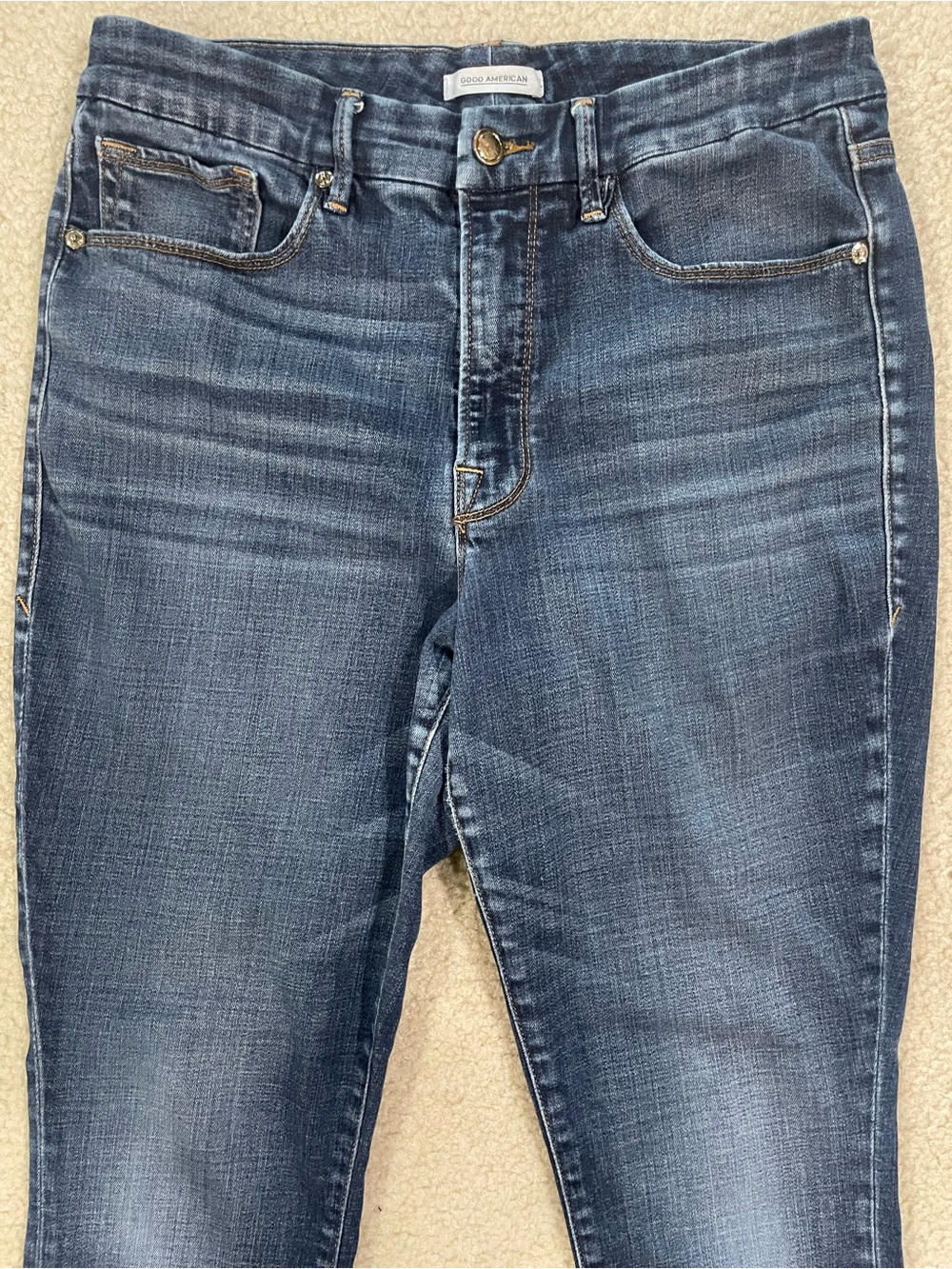 Good American Women’s Skinny Jeans in Medium Blue Wash